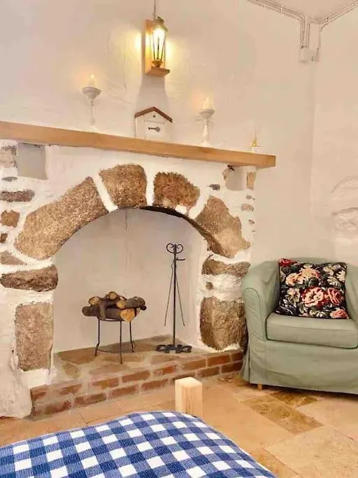 Yaka Tas Ev - Datca Palamutbuekue'Ne Cok Yakin Oezel Tas Ev Turkey